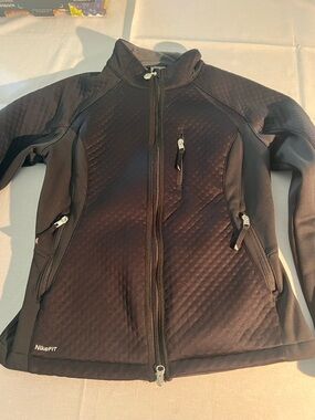 Nike Women’s Black Quilted Full-Zip Jacket Size M